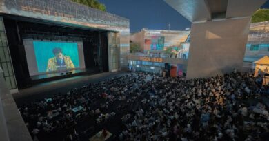 découvrez le fantastic film festival, un événement incontournable pour les passionnés de cinéma fantastique. venez admirer des projections captivantes, des réalisateurs talentueux et des œuvres innovantes qui repoussent les frontières de l'imaginaire. ne manquez pas une célébration unique du genre qui ravira les amateurs de frissons et de merveilles visuelles.